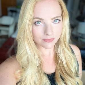 Meet your Posher, Brielle